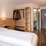 Jungfrau Lodge, Swiss Mountain