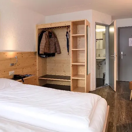 Jungfrau Lodge, Swiss Mountain