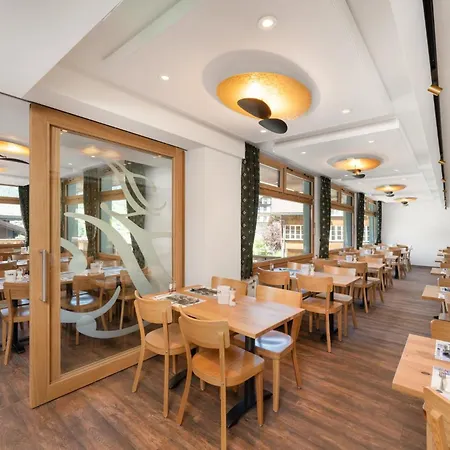 Jungfrau Lodge, Swiss Mountain Отель Гриндельвальд